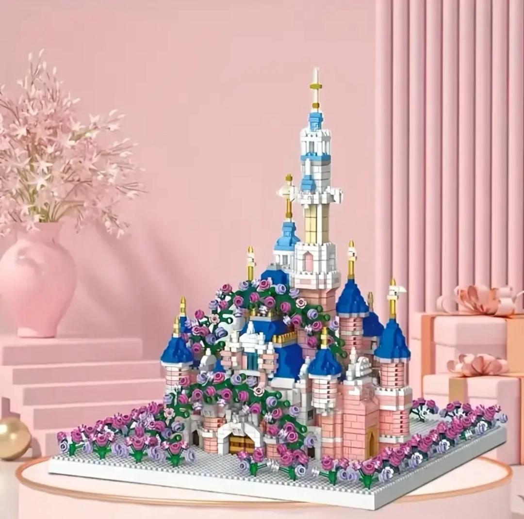 لگو 2289 تایی طرح قلعه رویایی